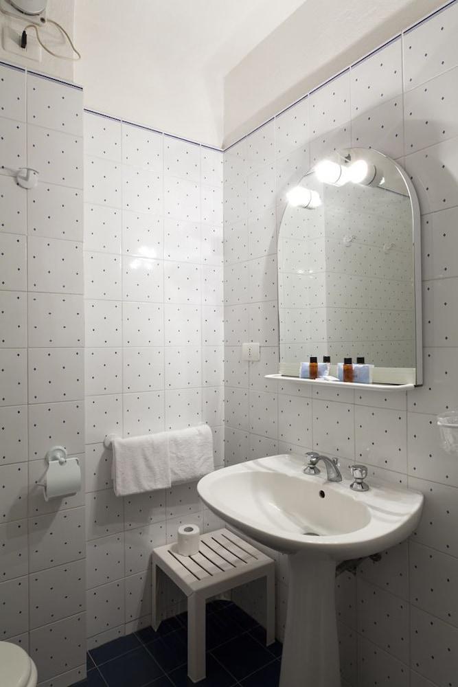 Hotel Fortezza Арбореа Екстериор снимка